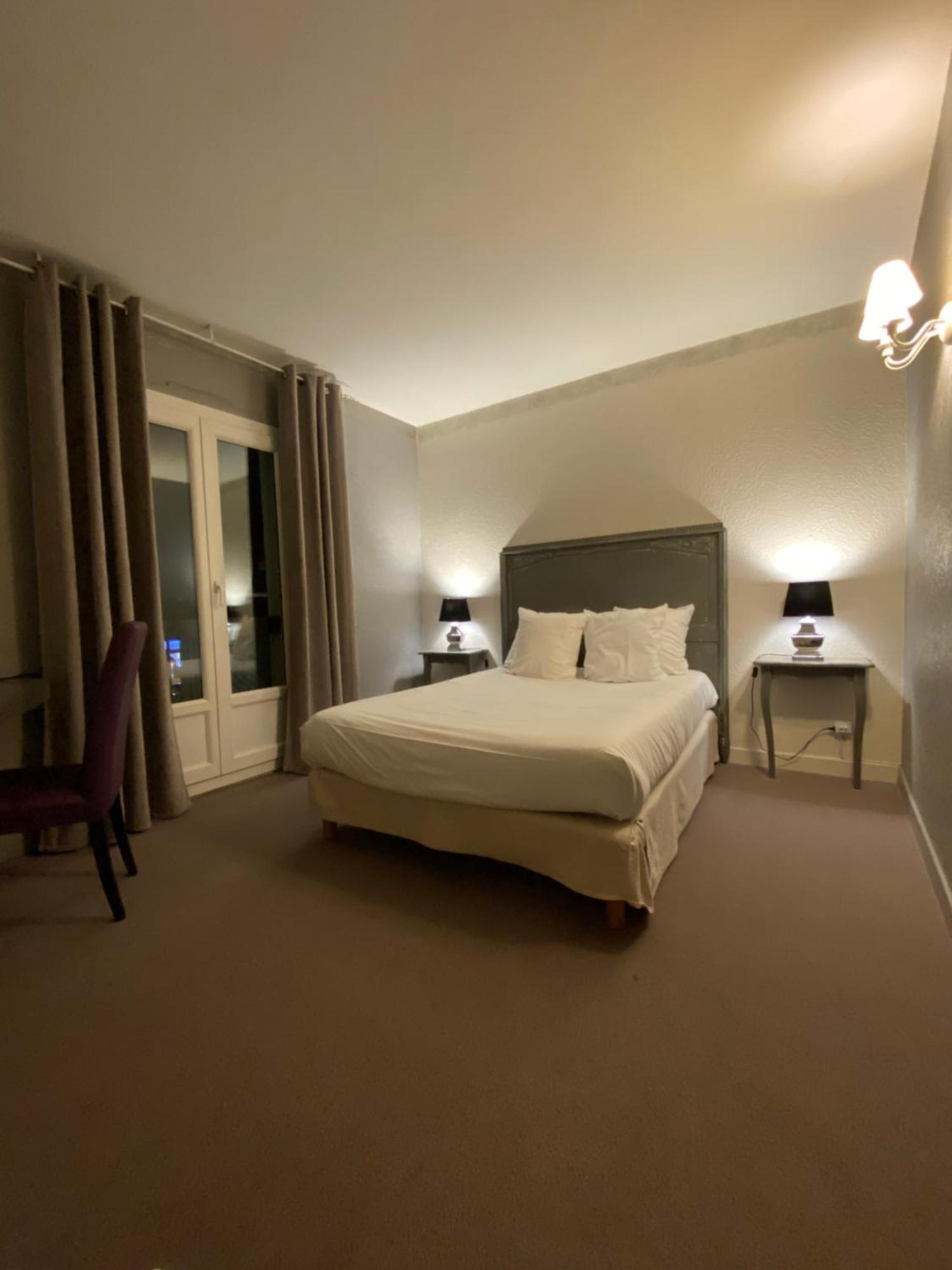 Logis Hotel Medieval, Montelimar Nord Rochemaure Bagian luar foto