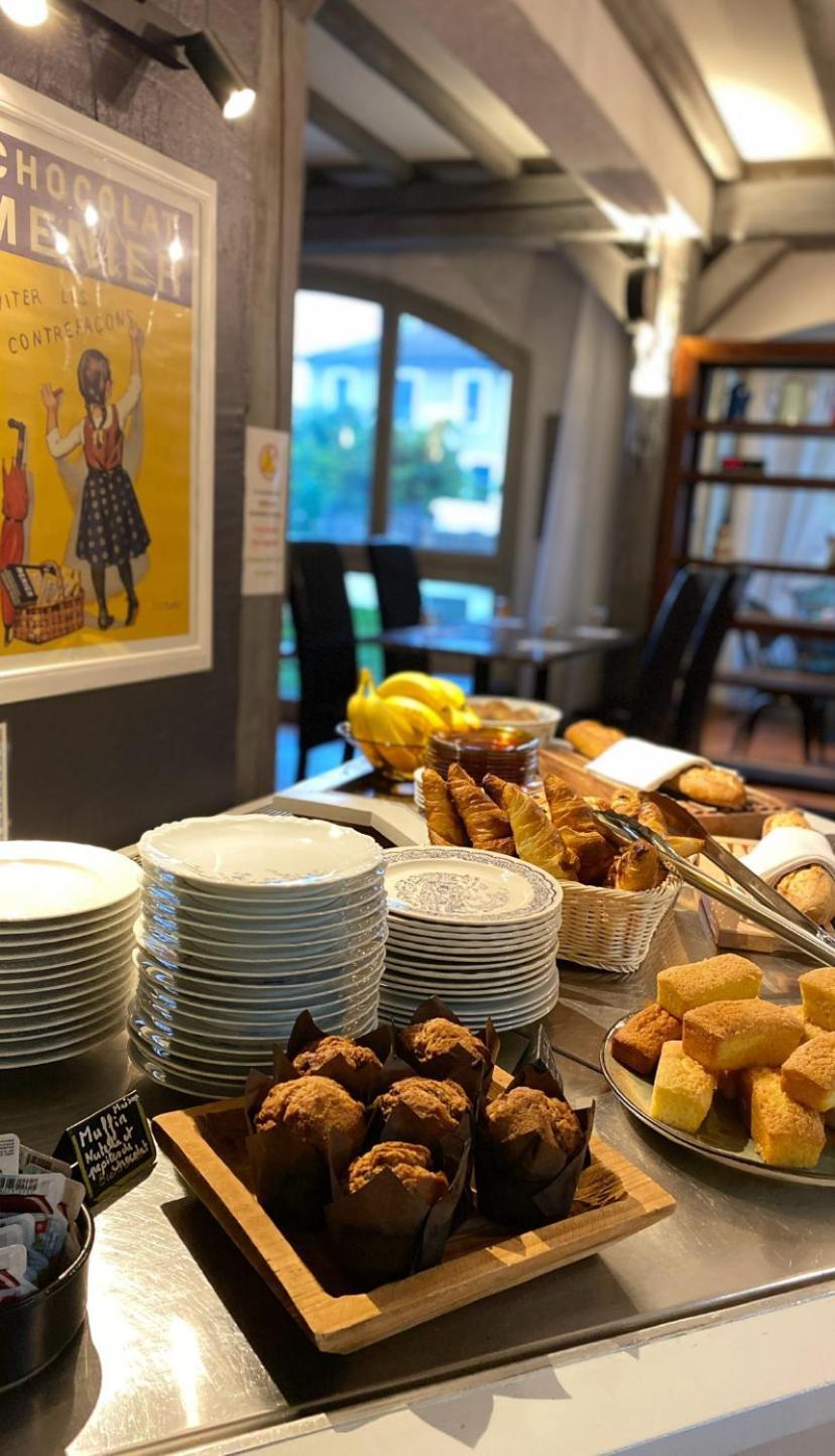 Logis Hotel Medieval, Montelimar Nord Rochemaure Bagian luar foto